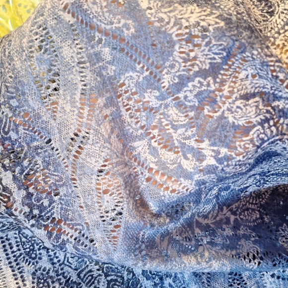 Blue Patterned Women's Top - Picture 7 of 7